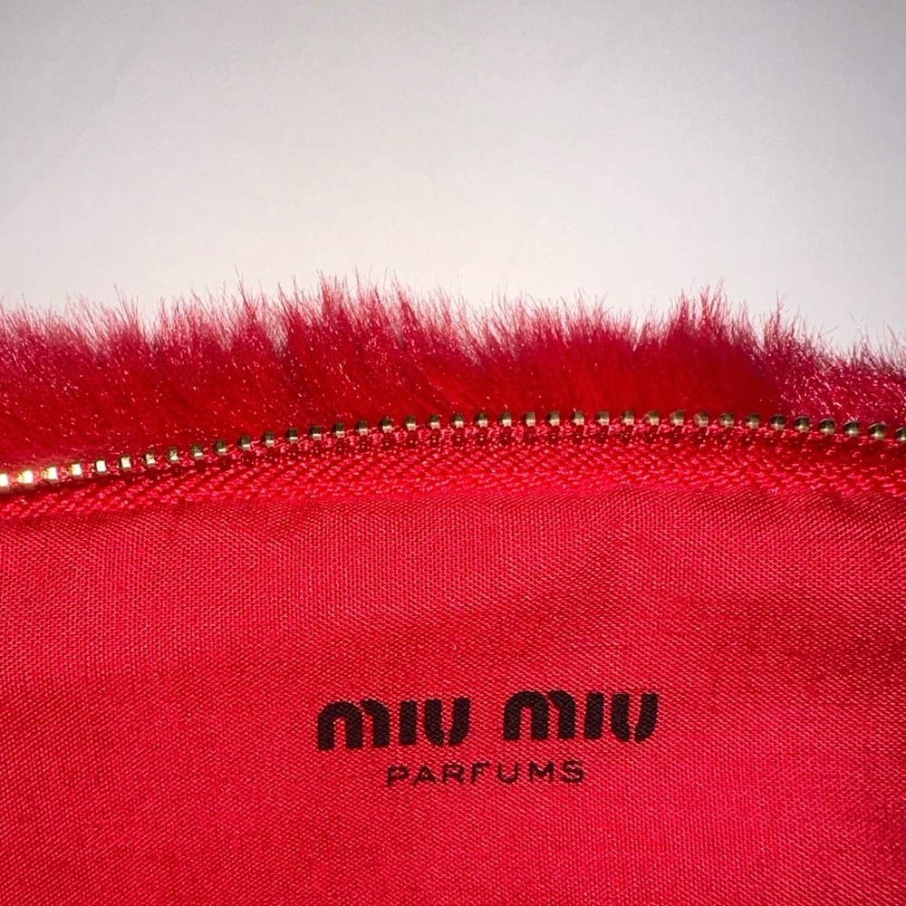 Miu Miu Red Fur Pouch With Box - image 8
